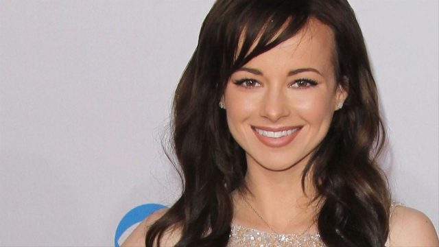 Ashley Rickards Height Weight Shoe Size Body Measurements