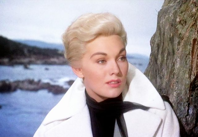 Kim Novak Height Weight Shoe Size Body Measurements