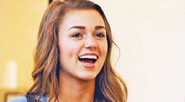 Sadie Robertson Height Weight Shoe Size Body Measurements